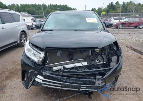 2018 Toyota Highlander Le Plus из США, поврежденный, VIN 5TDBZRFH0JS891258